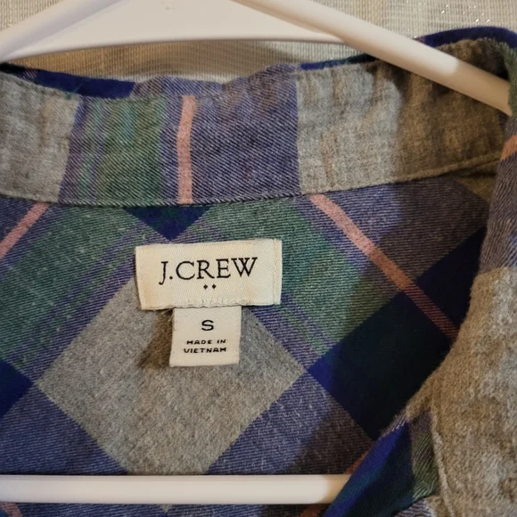J. Crew Women's Classic-Fit Flannel Shirt Size S - Picture 4 of 6